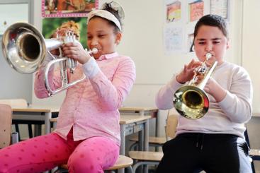Kinderen van de Wensvogel maken muziek | Afbeelding behorende bij Kinderen van de Wensvogel maken muziek |