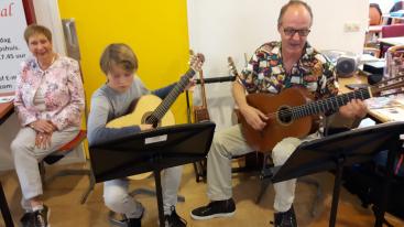 Gitaarles presentatie | Aula muziekschool Afbeelding behorende bij Gitaarles presentatie