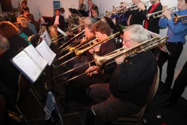Bigband Sound of Science | Gratis toegankelijk Geërfdenconcert Afbeelding behorende bij Bigband Sound of Science